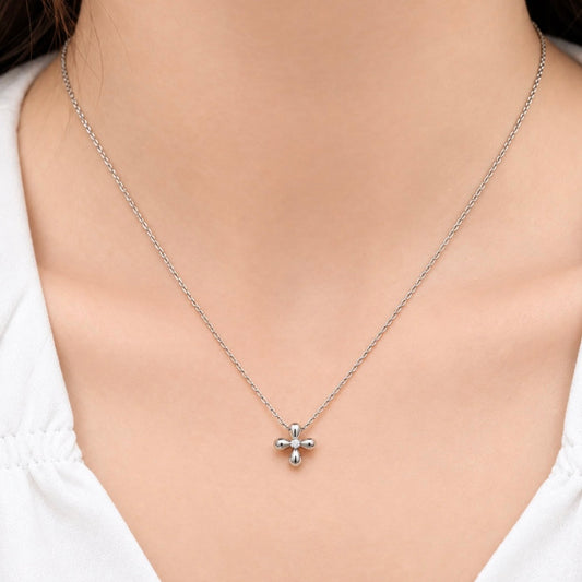 Petal Glow Necklace - Silver