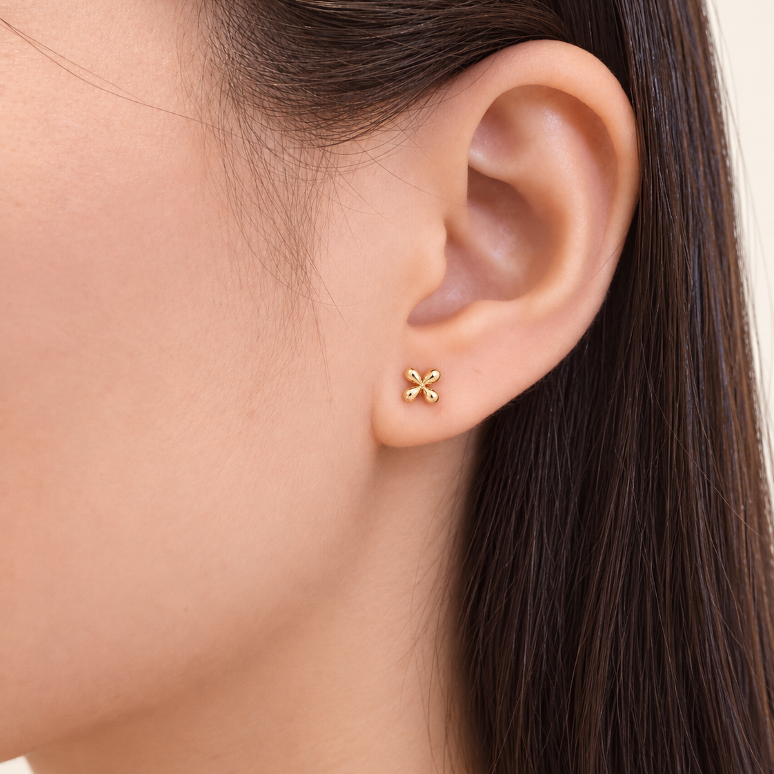 Petal Petite Studs - Gold